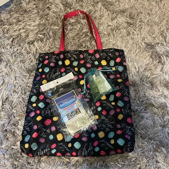 🎁3/$18🎁NWOT 6 Piece Beach/Pool Bag Set: NWT Waterproof Cell Phone Holder & - Picture 3 of 9